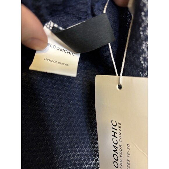 NWT Bloomchic Plus Sz 26 4X Blue Crossover Hem Waffle Knit Long Sleeve Top - Picture 7 of 15